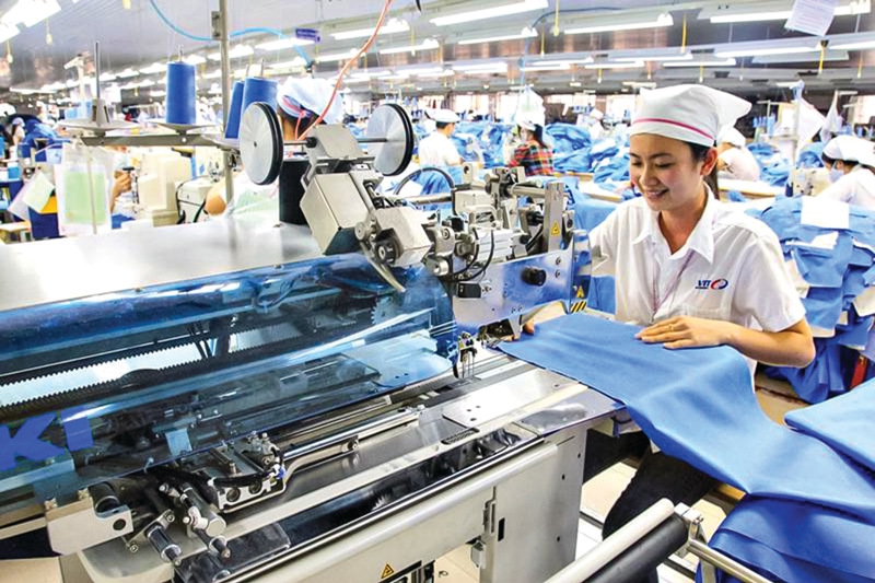 Khuyến nghị điều chỉnh lương tối thiểu vùng với mức tăng trung bình 7,2%