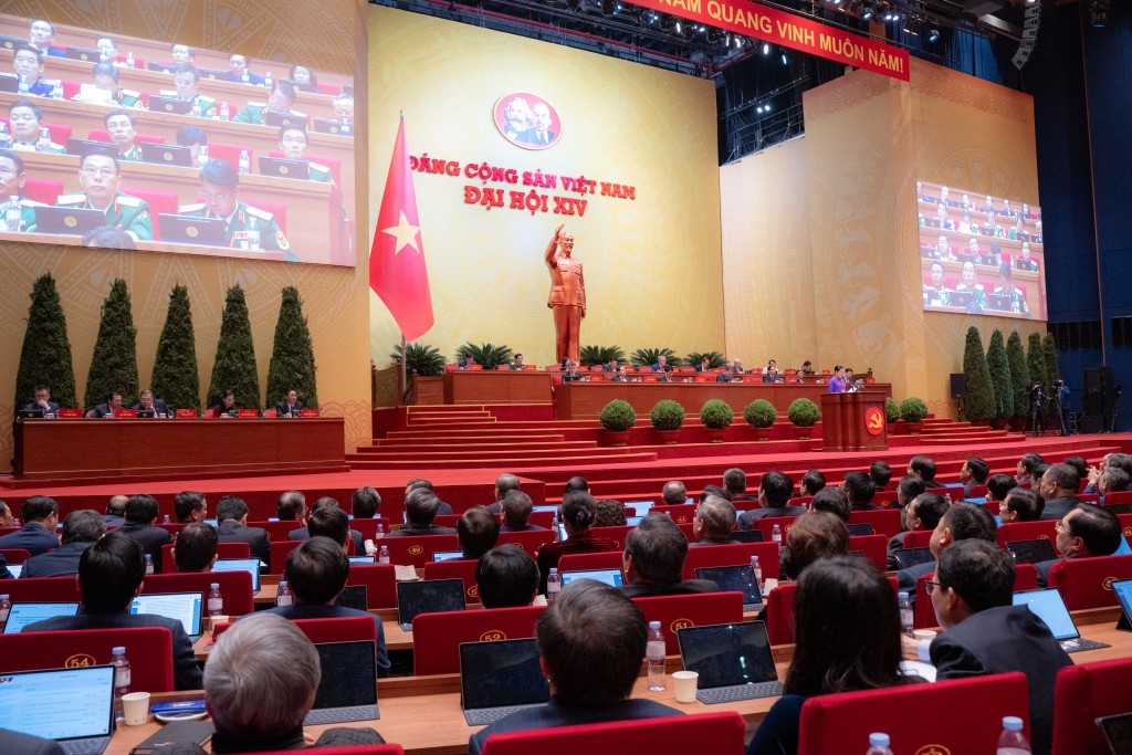 Sự l&atilde;nh đạo to&agrave;n diện của Đảng &ndash; nh&acirc;n tố quyết định th&agrave;nh c&ocirc;ng c&ocirc;ng t&aacute;c ch&iacute;nh trị, tư tưởng trong kỷ nguy&ecirc;n mới