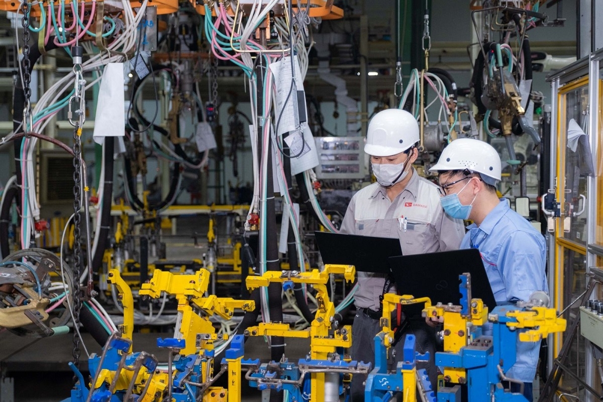 PMI th&aacute;ng 3 giảm xuống 51,2 điểm, &aacute;p lực chi ph&iacute;...