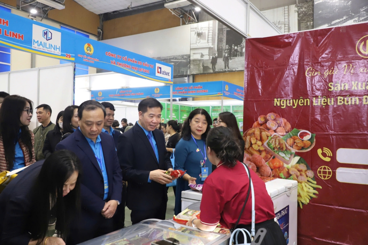 H&agrave; Nội: Tặng h&agrave;ng ngh&igrave;n phiếu mua h&agrave;ng 0...