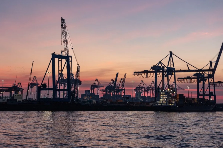 EU lo thoả thuận thương mại với Mỹ đổ vỡ vì thuế quan...