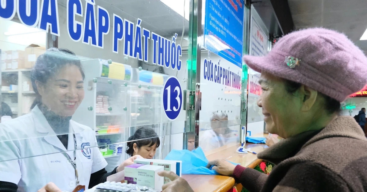 Bảo hiểm x&atilde; hội y&ecirc;u cầu r&agrave; so&aacute;t việc cấp thuốc ngoại tr&uacute; tr&ecirc;n 30 ng&agrave;y