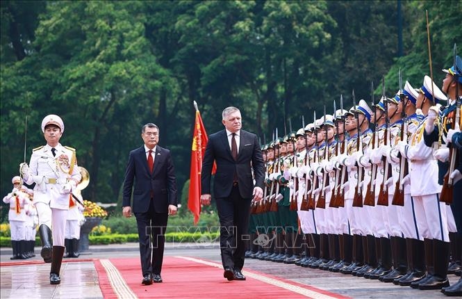 Thủ tướng Lê Minh Hưng chủ trì Lễ đón Thủ...