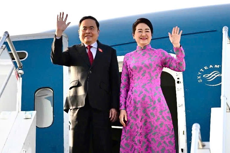Chủ tịch Quốc hội Trần Thanh Mẫn tới Rabat, bắt đầu chuyến thăm chính thức Vương quốc Morocco