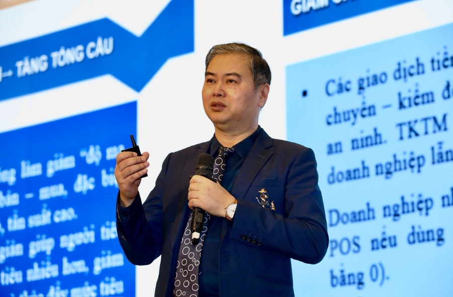 Thanh to&aacute;n kh&ocirc;ng tiền mặt l&agrave;m minh bạch ho&aacute; nền kinh tế, k&iacute;ch th&iacute;ch ti&ecirc;u d&ugrave;ng ch&iacute;nh thức