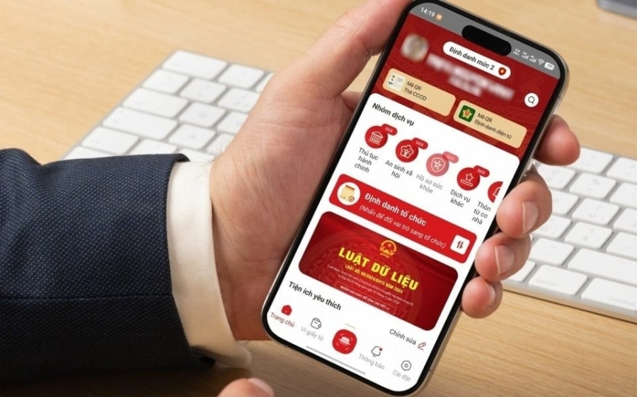 Mục tiêu đến hết năm 2025, người dân có thể làm 100% thủ tục hành chính online