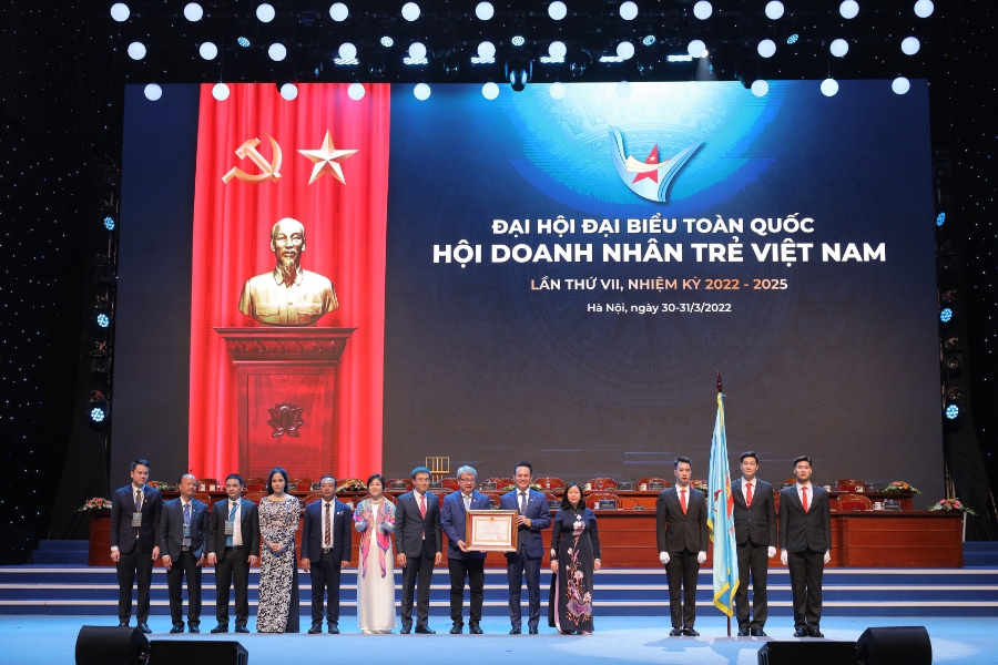 Hội Doanh nh&acirc;n trẻ đặt mục ti&ecirc;u đ&oacute;ng g&oacute;p 15% GDP v&agrave; tạo việc l&agrave;m cho 8 triệu lao động trong 5 năm tới