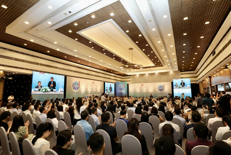 Diễn đàn Tăng trưởng Kinh tế Việt Nam 2025: Giải pháp chiến lược giúp Việt Nam đạt tăng trưởng từ 10% trở lên