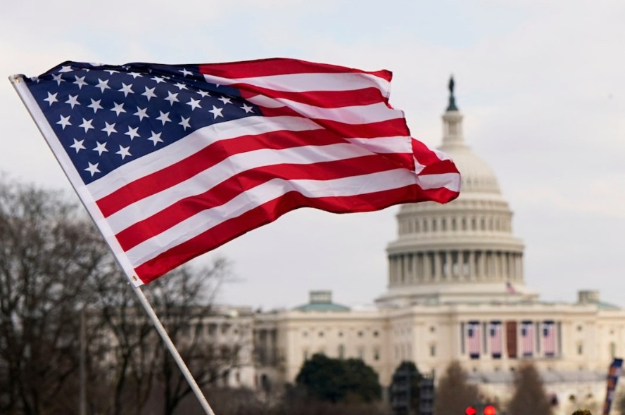 Dấu ấn kinh tế thế giới tuần 28/9-4/10/2025: Chính phủ Mỹ đóng cửa, giá vàng tăng chóng mặt