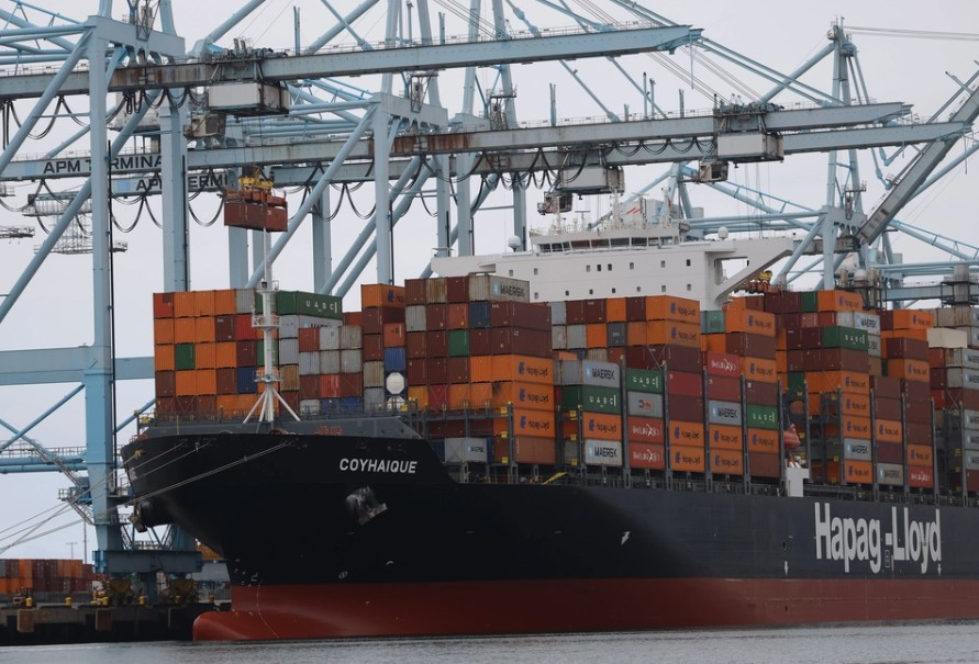 Mỹ và Trung Quốc đồng loạt tăng phí cảng với tàu biển của nhau từ ngày 14/10