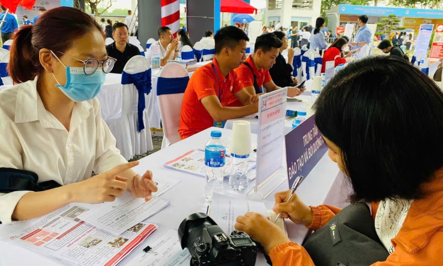 N&acirc;ng mức cho vay hỗ trợ tạo việc l&agrave;m từ 1/1/2026