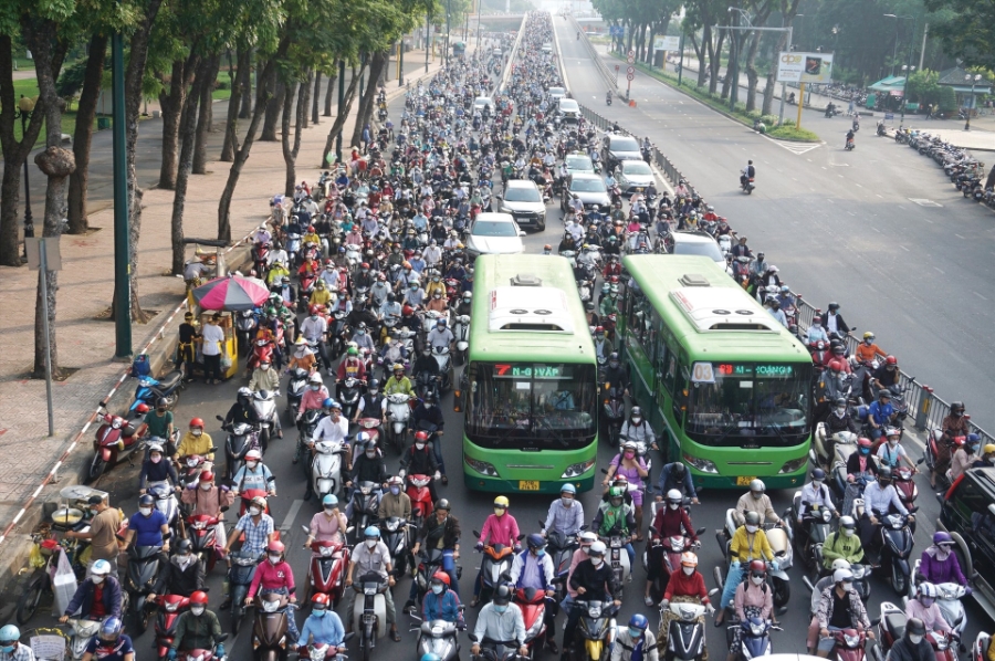 H&agrave; Nội đề xuất hỗ trợ người d&acirc;n chuyển xe m&aacute;y xăng sang xe điện