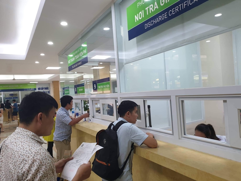 Chính phủ quyết định giữ nguyên mức đóng bảo hiểm y tế 4,5% lương cơ sở