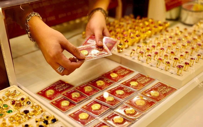 Giá mua bán vàng miếng và nhẫn giảm nhẹ