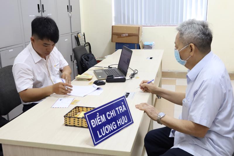 Số người hưởng lương hưu bất ngờ tăng mạnh